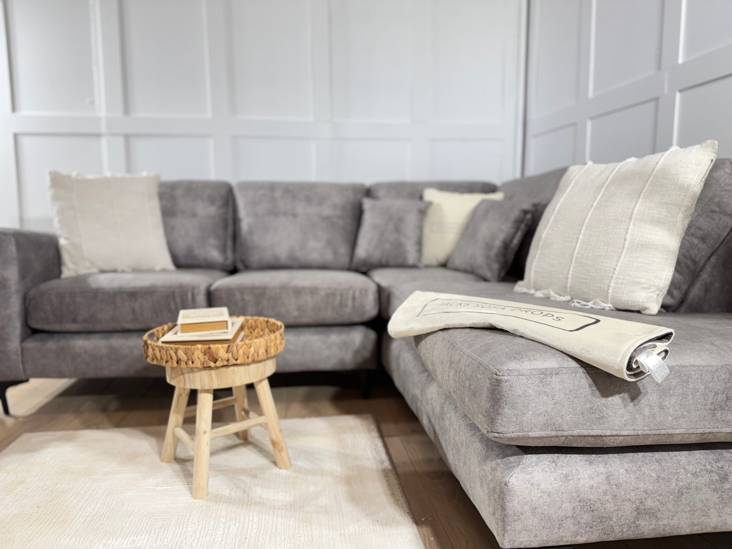 “Orian” Corner Sofa in Pebble Grey