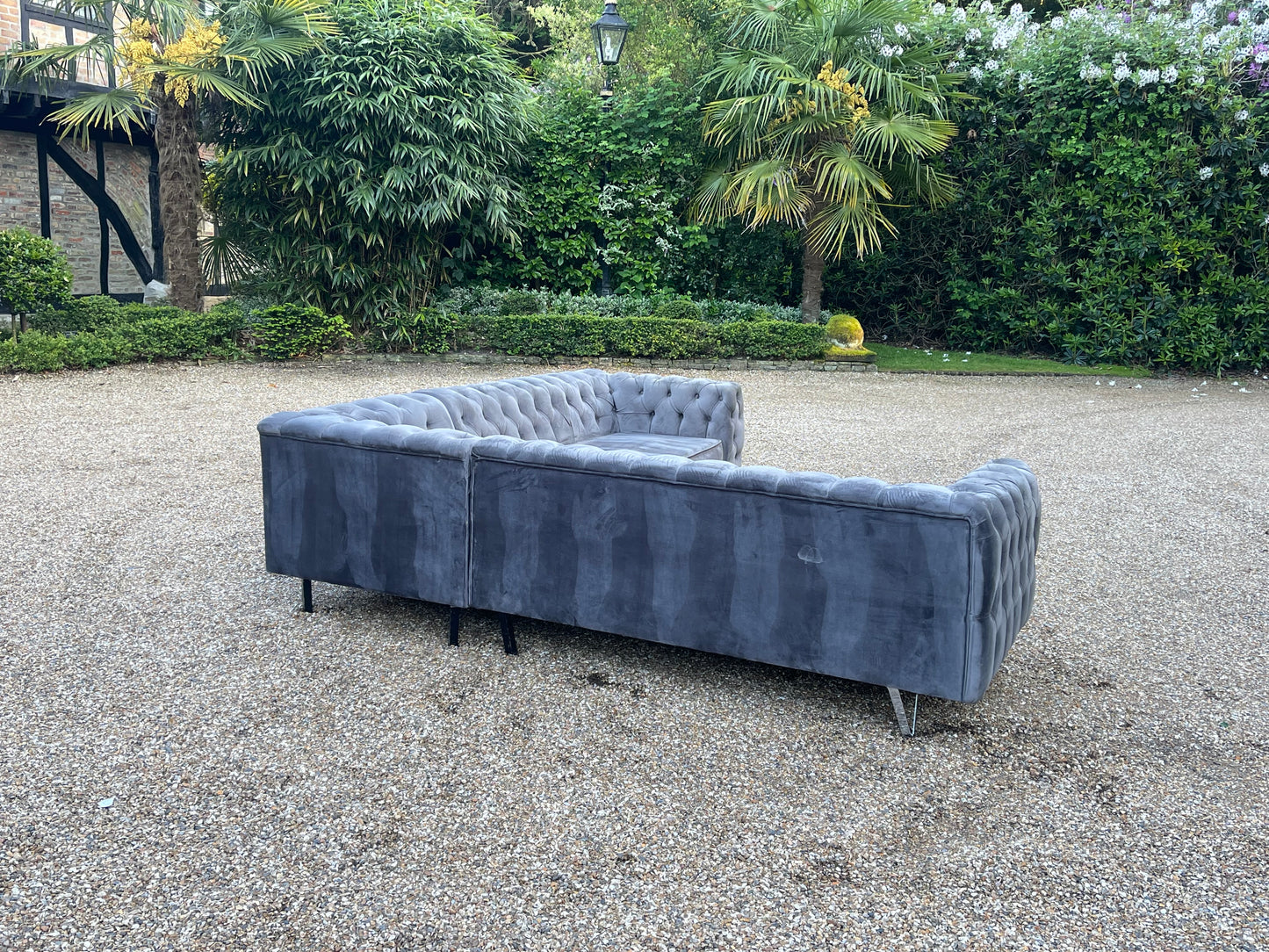 Chesterfield corner sofa as seen on J&O Ticktok